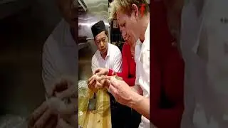 Gordon learns how to make dim sum #TheFWord #GordonRamsay #Food #Cooking