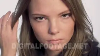 CLIP #1020 / Serious Sight Of Young Girl