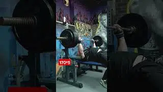 На дефиците колорий идёт туго.