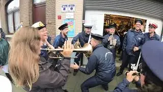 Marche de la Madeleine Jumet 2023 142 Jeudi Ambiance avec la doci&eacute;t&eacute; Royale la Marine Anglaise 