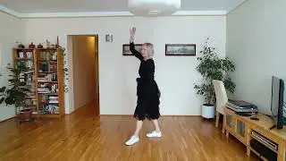 Kiss Me Mucho Line Dance