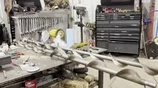 Gleaner R72 Accelerator roller Shaft Broken