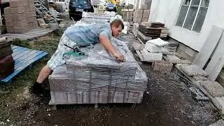 packaging elements for fence construction during transportation by manipulator #concrete #fiberglass