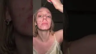 Something about the vibes is just right in this #getunreadywithme #acne #nightlyroutine