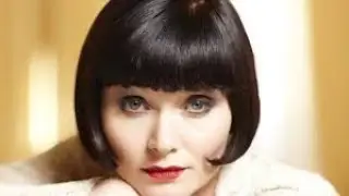 Miss Fisher's Murder Mysteries (S02E02) Death Comes Knocking (Essie Davis)