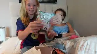 Hailey fyller 14 &aring;r, vad f&aring;r hon i present i&aring;r? -VLOGG 