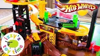 Cars  | Hot Wheels Toys and Fast Lane Construction Vehicle Playset - Fun Toy Cars