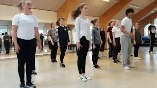 Anthony King's Michael Jackson Style Dance Class -Thriller
