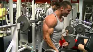 kulturystyka.tv- Lukas Dojka, barki, biceps, triceps- trening 3 dni przed zawodami..