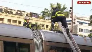 Début d'incendie dans une rame de tramway à Nice