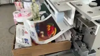 PE BOPP Film Cutting Machine for cloth fabric labels , garment textiles accessories