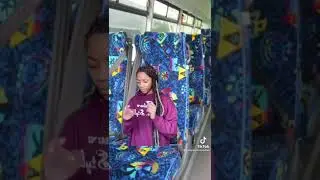 How the 1D boys would react to someone bumping them on the bus 🤣