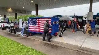 Alaska Airlines Fallen Soldier Cart Unloading, Kansas City International Airport, 5-24-2022