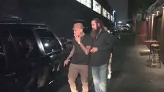 Chris Brown Dines With Karrueche Tran After Checking Out of Rehab | Splash News TV | Splash News TV