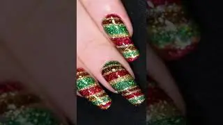 Gift wrap your nails with H💿L💿🎁 Holo Taco