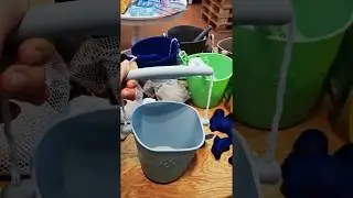 Składane wiaderko do wody i piasku Scrunch Bucket - Pastelowy