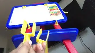 Unboxing of the Black n white board  from hamleys Youreka  full review