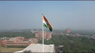 360&deg; Winter Elegance: Indian Flag and JNU's Red Brick Splendor in 4K