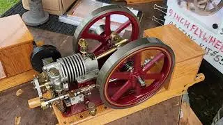1/2 scale hit and miss engines and a 1912 2hp IHC vertical Famous engine at Coolspring (June 2022)