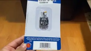 Unboxing and testing Bachman end of train flashing LED lights 