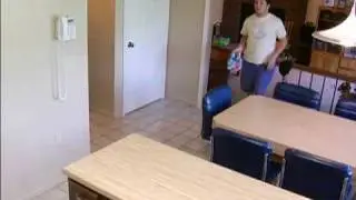 To Catch a Predator - Guy makes a break for it