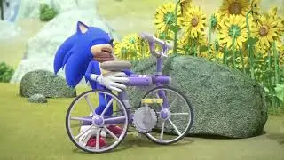 Sonic tries to lift a bike ( ͡&deg; ͜ʖ ͡&deg;)🌚😳