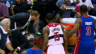 Брэндон Найт принимает ванну с Gatorade!