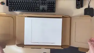 MacBook Air M2 unboxing
