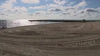 Teen pulled from water at north suburban beach dies