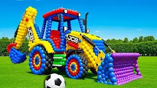 The mascot vibrato assistant JCB placed on the football field is popular, co-produced, and creative