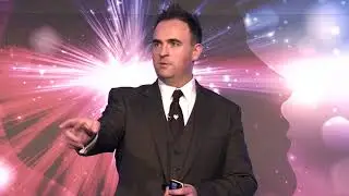 Geoff Ramm Celebrity Service - World Class Customer Service Speaker