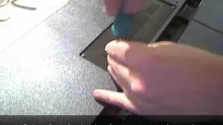 How to install a Yamaha FL1024 flash memory card into your Tyros 4