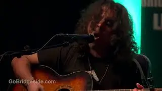 Danny Axel Performs 