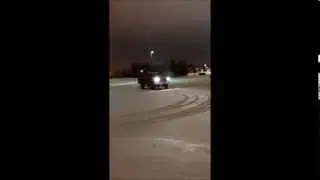 91 Cummins 1st gen 5 speed doing snow donuts with 7