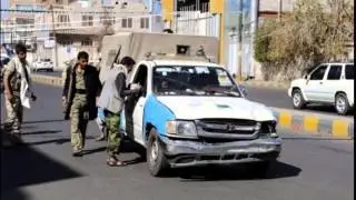 Yemen crisis: MSF-backed hospital 'hit by missile'