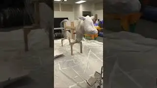 Part 1 of MAKING A COW SCULPTURE using Paper Mache #artist #sculpture #cows #howtomake #artsandcraft