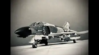 HobbyMaster F-4D Phantom II USAF 437th TRW, 555th TFS Review (Capt. Steve Ritchie/Chuck DeBellvue).