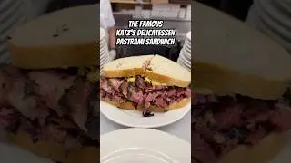The Famous Katz&rsquo;s Delicatessen Pastrami Sandwich! 😋