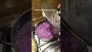 Cooking ground turkey with bell peppers, red cabbage,and jasmine rice.A colorful, healthy meal prep!