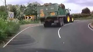 Tractor Muck Trailer Nearly Tips Over UK