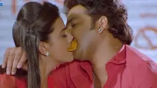 Pawan Singh - Akshra Singh | KISSING SCENES - देख कर हैरान हो जायेगे Hit Bhojpuri Scene 2020