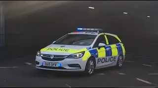 **DRIVER TRAINING** Thames Valley Police Astra Mk 7 Estate Responding.