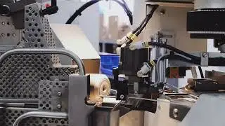 Fully automatic one side cutting stripping seal crimping second side stripping twisting tinning