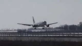 [FULL HD] Aerosvit Boeing 767 landing at Boryspol посадка в Борисполе
