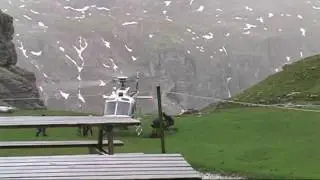 Luftversorgung der Puez H&uuml;tte in den Dolomiten