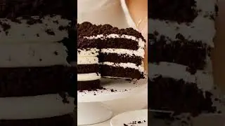 Oreo cake ASMR 🎂 #asmr #asmrfood #asmrsounds #satisfying #trending #asmrshorts #shorts #viralshorts