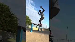 Stay in motion 🌀 &bull;&bull;&bull;&bull;&bull;#besttrick #iloveskateboarding #skatecrunch #skateday #skategram