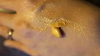 Juicy Skin Care Gold Glitter Up