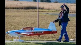 Hangar 9 EXTRA 300 with DLE 111 flown by Johnny Foonk (1080HD)