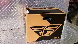 Guru Unboxing | Fly Racing Elite Toxin Helmet | GOOD FIT COOL LOOK